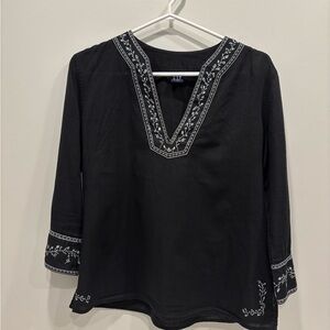Vintage GAP Black Top with White Floral Embroidery